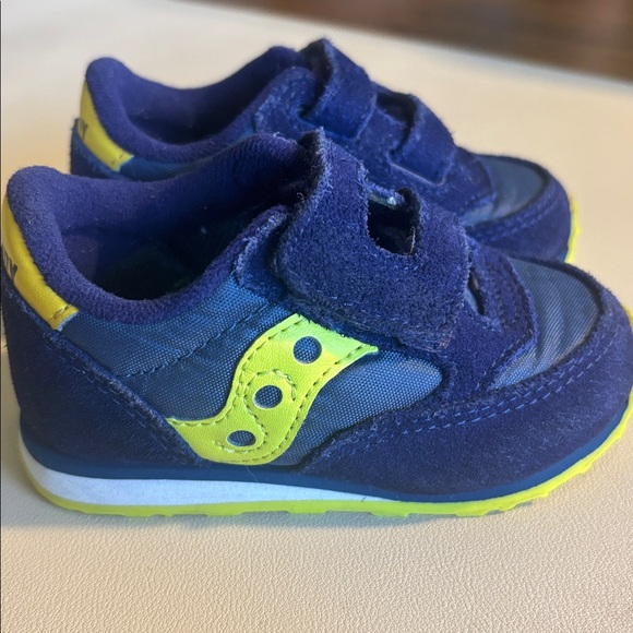 Saucony Navy and Yellow Kids Hook-and-Loop Sneakers - Picture 9 of 11